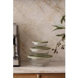 Glassboller på kjøkkenbenk