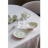 Flora servise på spisebord