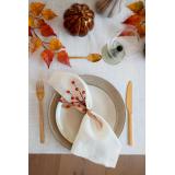 Oransje bær til bordpynt