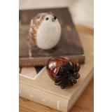 Glassfigurer nøtt og pinnsvin