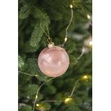 Julekule frost rosa hengende i juletre