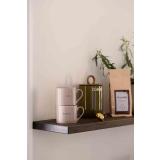 Kopp Do it Dream it på kjøkkenhylle 