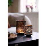 Lyslykt Nisha på sofabord