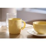 Kopp og skål med hare motiv i en herlig gul farge til påske