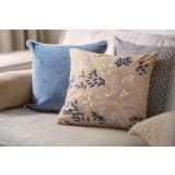 Sofakrok med putetrekk i beige og blå toner