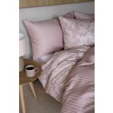 Sengesett Adele og Amalie Sateng i seng