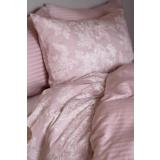 Sengesett Amalia og Adele Sateng rosa i seng