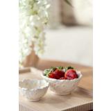 Skål Daisy i to størrelser stående på lysfat rille