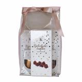 Sjokolade, mandler og trøfler i gavepakke