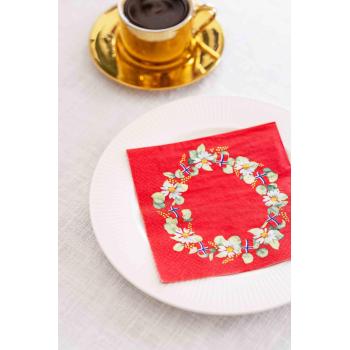 Serviett med krans på asjett og kopp luksus