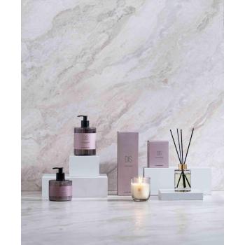 Violet bouquet serien duftpinner, lys, krem og såpe