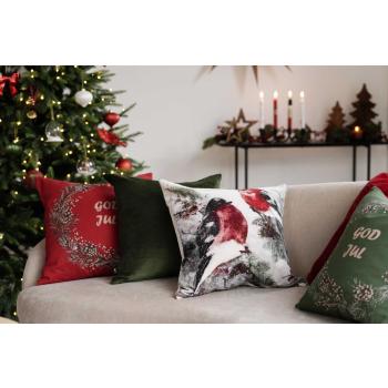 Putetrekk velur dompap skog i sofa med matchende putetrekk og juledekor