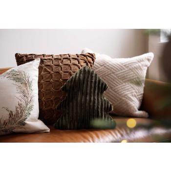 Pute Juletre i sofa med matchende puter