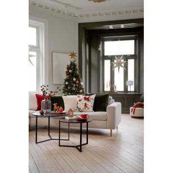 Putetrekk velur dompap lys i sofa i stue