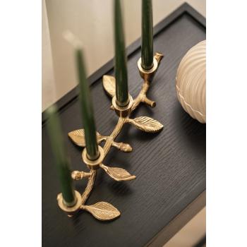 Nærbilde av adventstake Gullblad med grønne kronelys