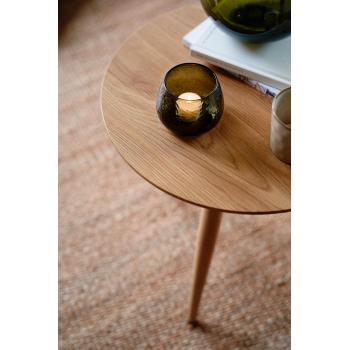 Sidebord Nela med lykt nærbilde