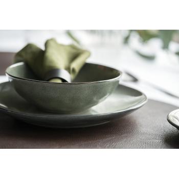 skål iben i blågrønt steintøy på asjett