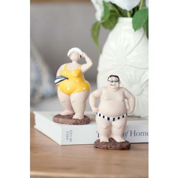 Dekorfigur Kari og Ola på sofabord