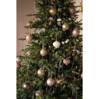 Juletre dekorasjon Sølvtråder på dekorert juletre