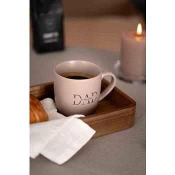 Fat Nora med kopp Best Dad