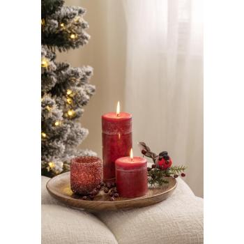 Dekorkist bær på lysfat med dompap