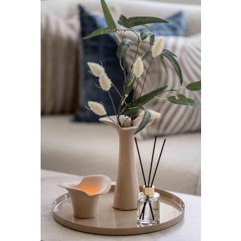 Lysfat Lana 35cm sand med pynt på stuebord