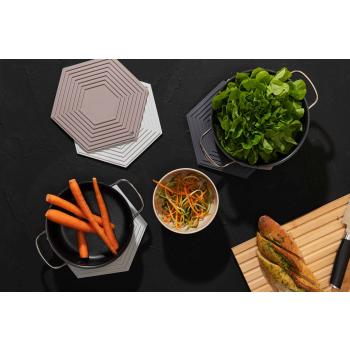 Ime Gryteklut 2-pk grå og brun med kjele brukt til servering