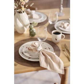 Borddekking med hareservise og kanin serviettring 