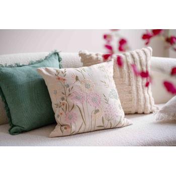 Pute med broderte blomster