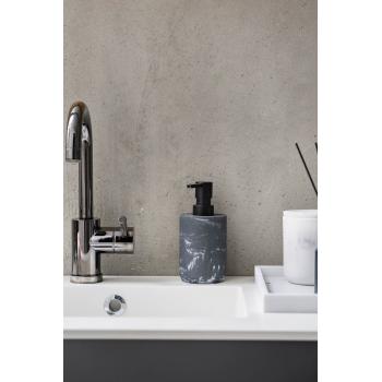 såpepumpe marmor sort på vask