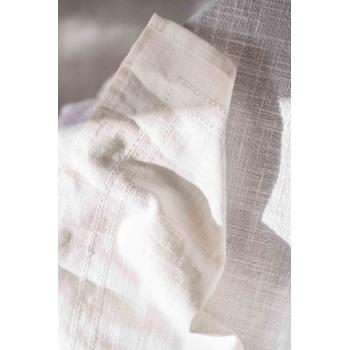 Nærbilde av serviett molly hvit på bord