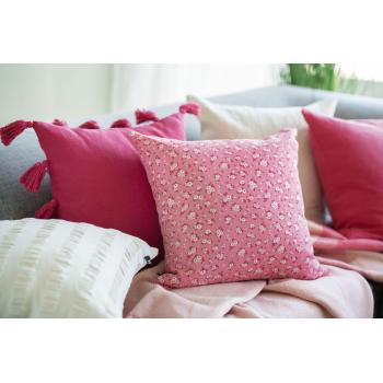 Rosa putetrekk med blomster med matchende farger