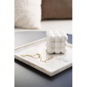 Lysfat i marmor med dekor