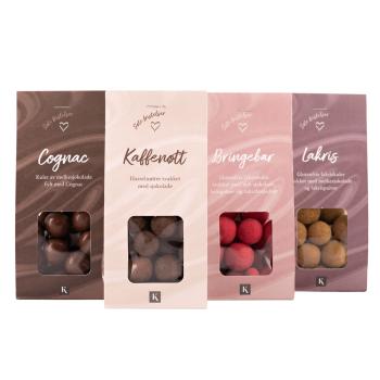 pose med cognackuler og godis