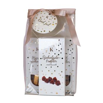Sjokolade, mandler og trøfler i gavepakke